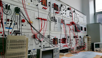 Нижегородские ученые создали устройство для электросетей нового поколения