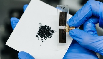 Ученые Томского политеха создали перспективный композит для гибкой электроники из нефтяных отходов