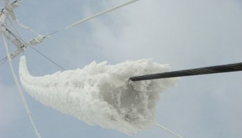 «Умные» системы Ростеха помогут бороться с обрывами линий электропередачи из-за снега